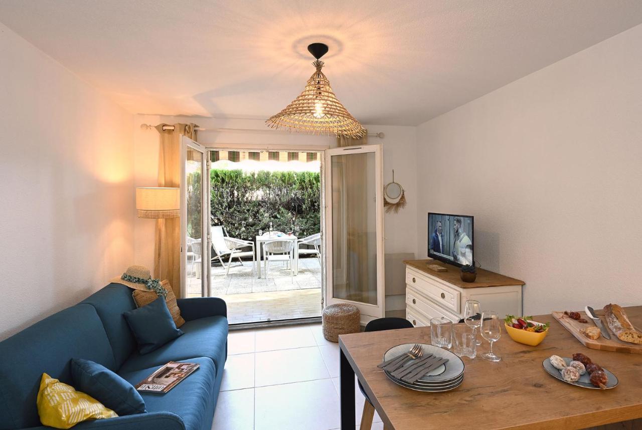 Agréable studio 2/4 pers au calme avec rez-de-jardin Bandol Esterno foto
